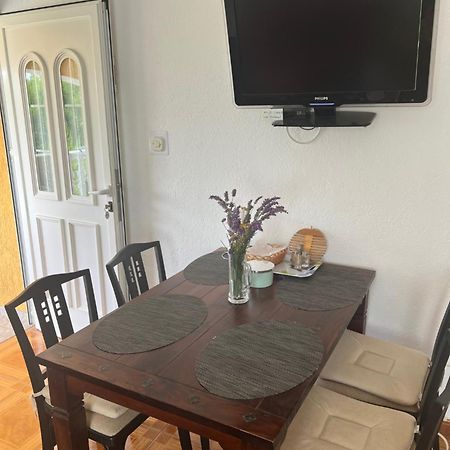 Apartmani Anna Вир Екстер'єр фото