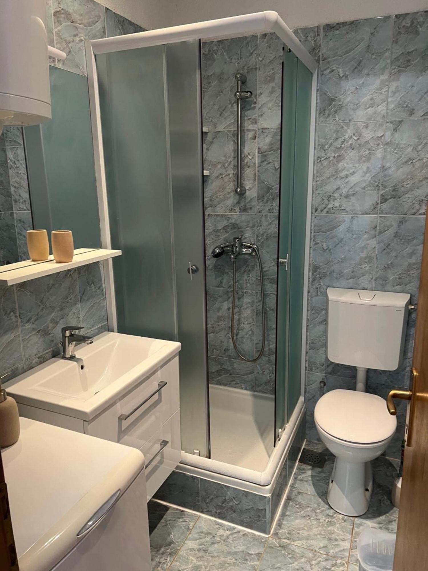 Apartmani Anna Вир Екстер'єр фото