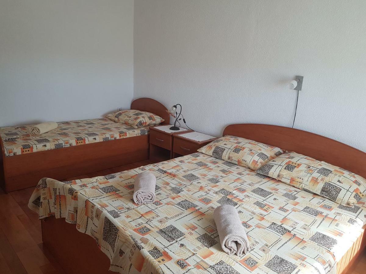 Apartmani Anna Вир Екстер'єр фото
